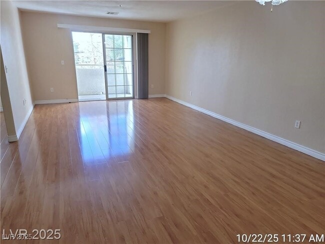 Foto del edificio - 1987 Cutlass Dr