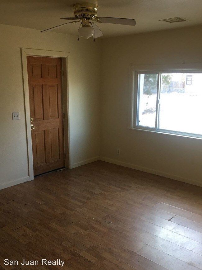 Building Photo - 2 br, 1 bath House - 708 N Orchard Ave