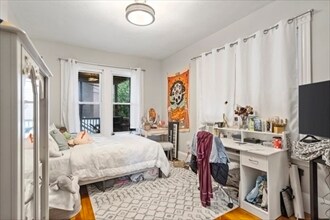 Foto del edificio - 194 Emerson St