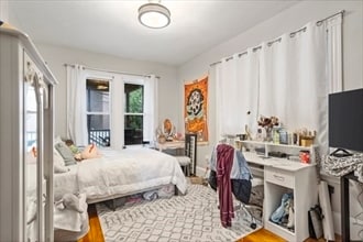 Building Photo - 194 Emerson St