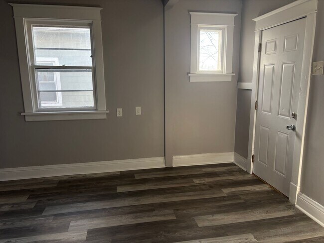 Foto del edificio - 3 Bedroom House Available Now!!