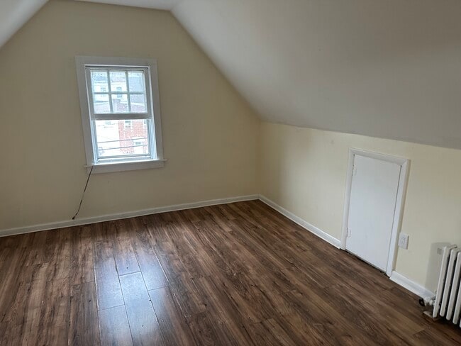 Foto del edificio - 318 Ardmore Ave