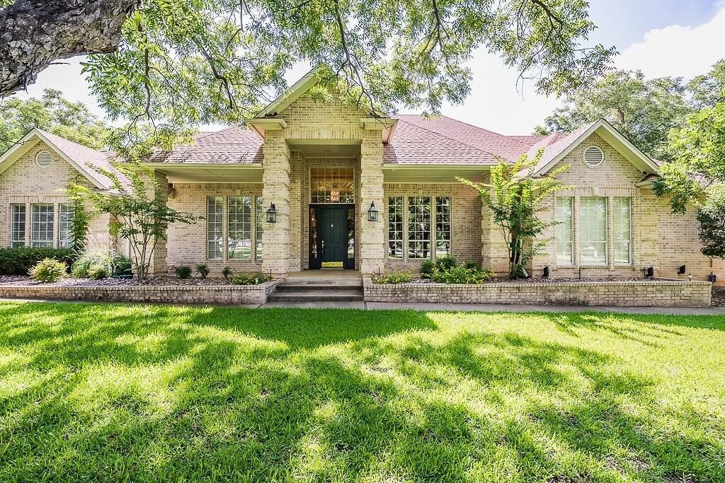 Primary Photo - 5501 Equestrian Dr