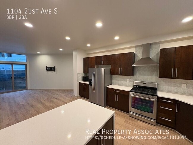 Building Photo - 1104 21st Ave S