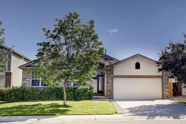 Foto del edificio - Six Bedroom Deluxe Ranch Style home with w...