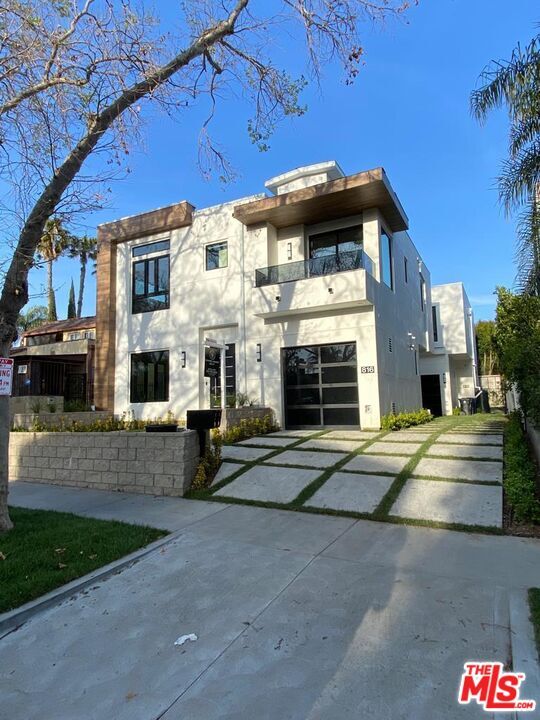 Building Photo - 816 N Orange Dr