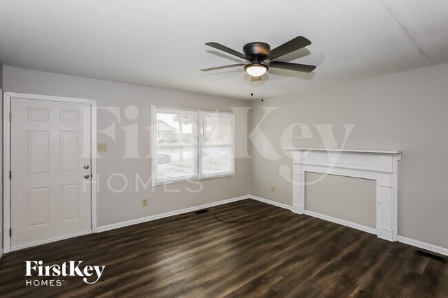 Foto del edificio - 2330 Knight Dr