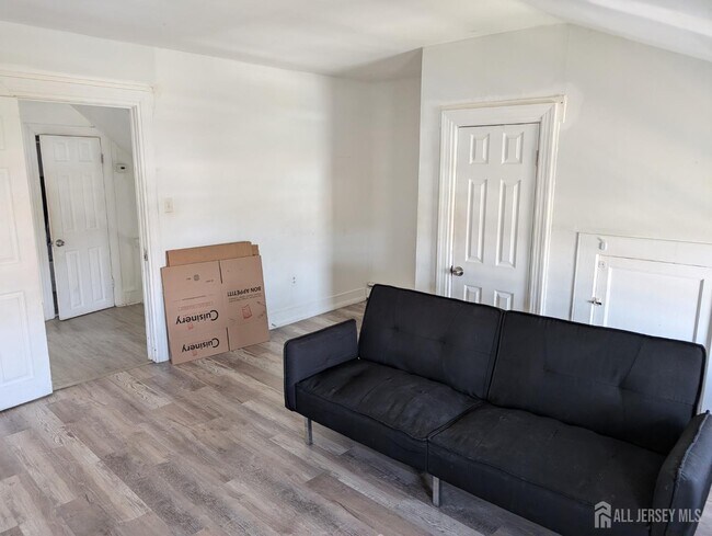 Foto del edificio - 1246 Waverly Pl
