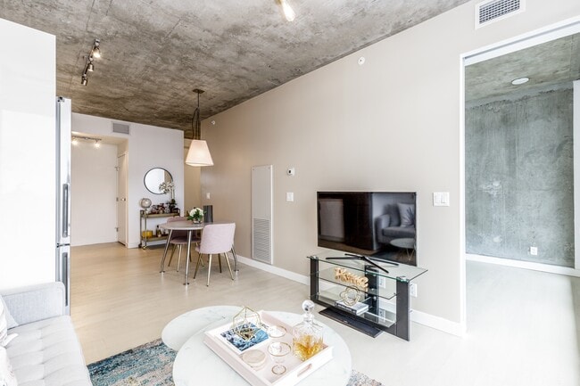 Building Photo - 1010-2601-1016 6 St SW