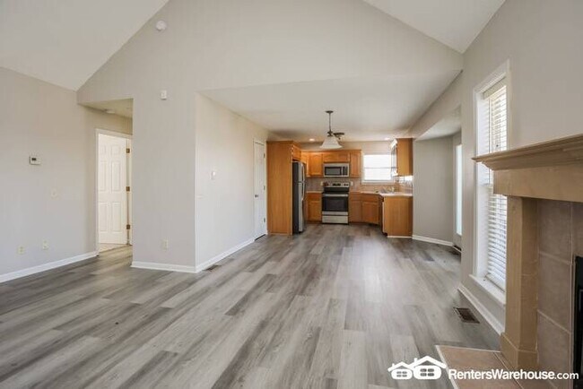 Foto del edificio - Beautiful 4 bed, 3 bath Home in Kearney! A...