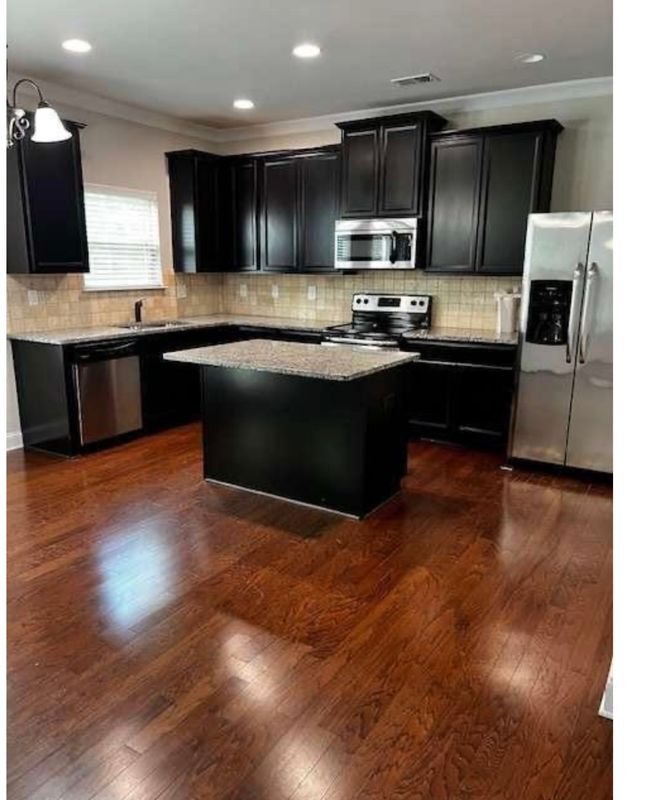 Foto del edificio - 1429 Stone Ridge Ct