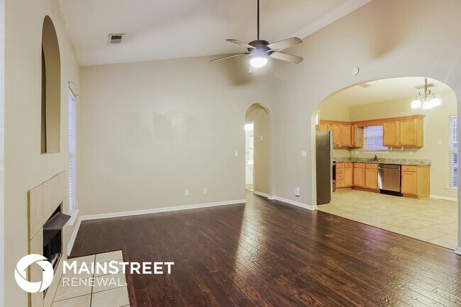 Foto del edificio - 4737 Longmeadow Dr