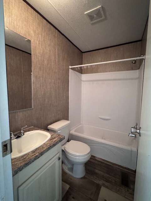 Foto del edificio - 1 Leila Dr