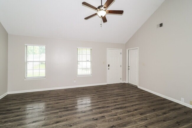 Foto del edificio - 1886 Towson Ln