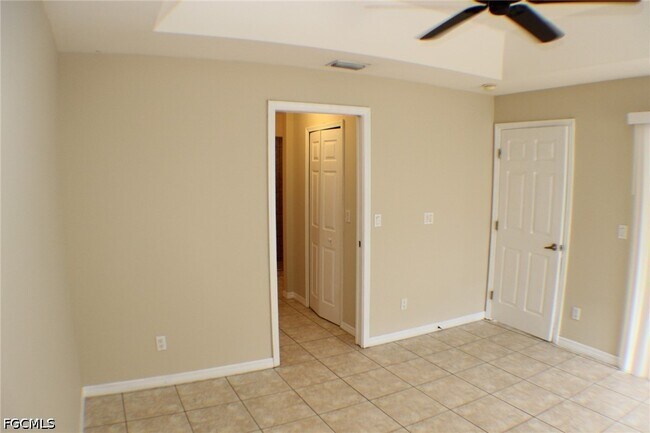 Foto del edificio - 4131 SW Santa Barbara Pl