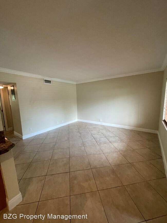 Building Photo - 2 br, 1 bath House - 1460 NE 18th Street, ...