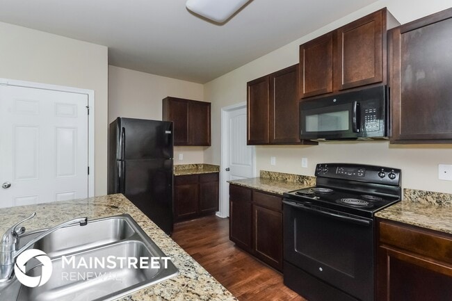 Building Photo - 1901 Sea Oats Dr