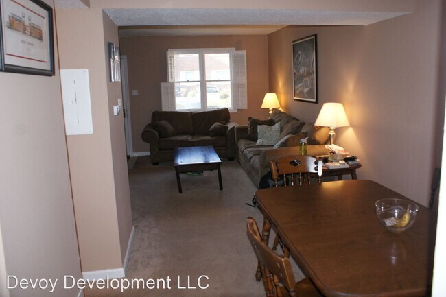 Building Photo - 2 br, 1.5 bath House - 1724 Blue Jay Cove