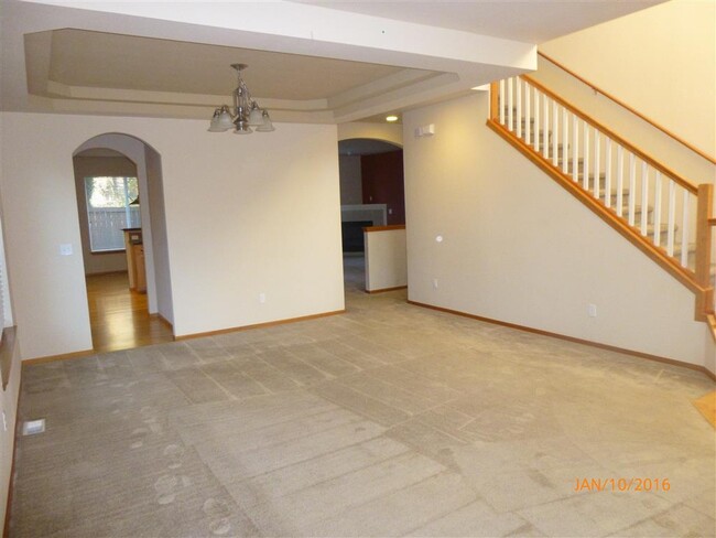 Building Photo - 4 Bed 2.5 Bath Home in Bothell - Oakmont C...