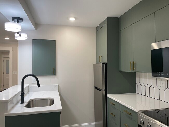 Kitchen - 1110 4th St NE