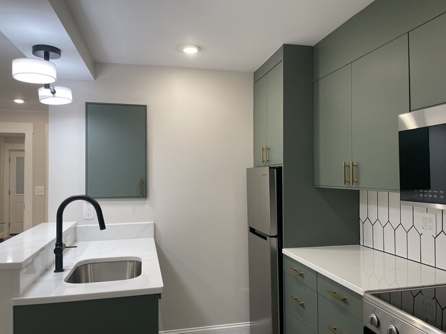 Kitchen - 1110 4th St NE