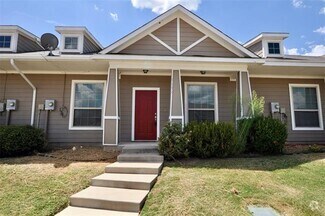 Building Photo - 1142 Newcastle Dr