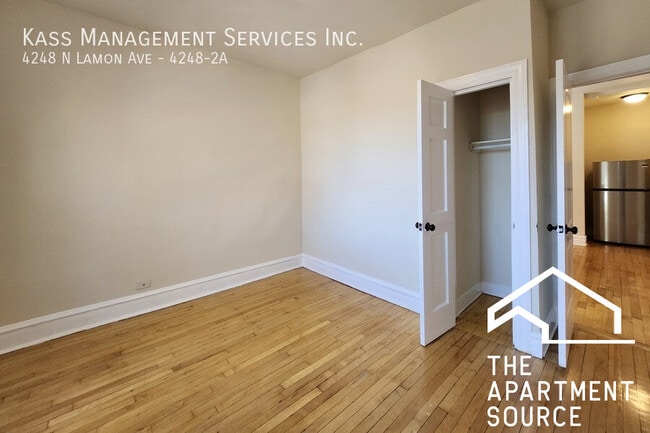 Foto del edificio - 4248 N Lamon Ave