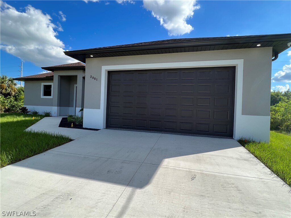 Foto principal - 2801 1st St W