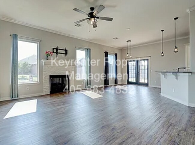 Foto del edificio - LIMITED TIME: 50% OFF FIRST MONTH’S RENT Magnificent 3BD/2BTH home in Council Ridge