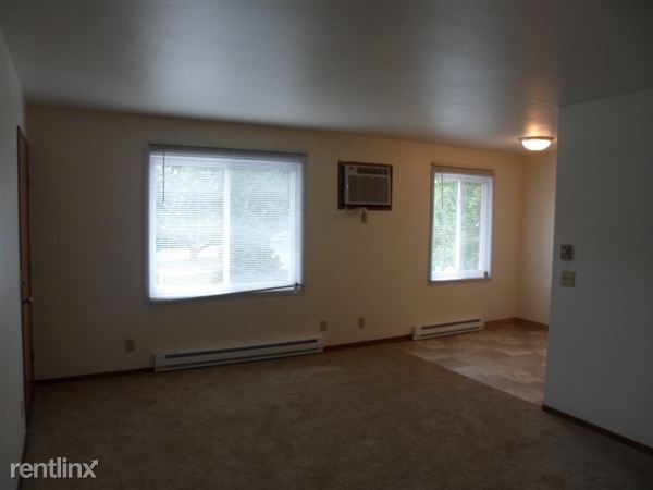 Building Photo - 1306 Hillside Dr