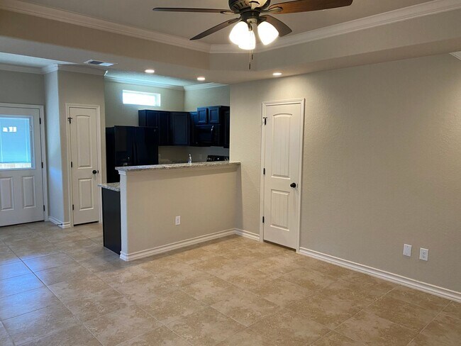 Building Photo - 14003 Fratelli Rd