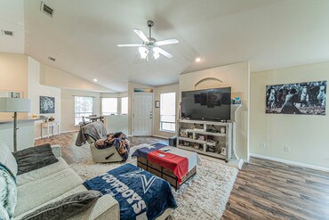 Building Photo - 11824 Bobcat Dr