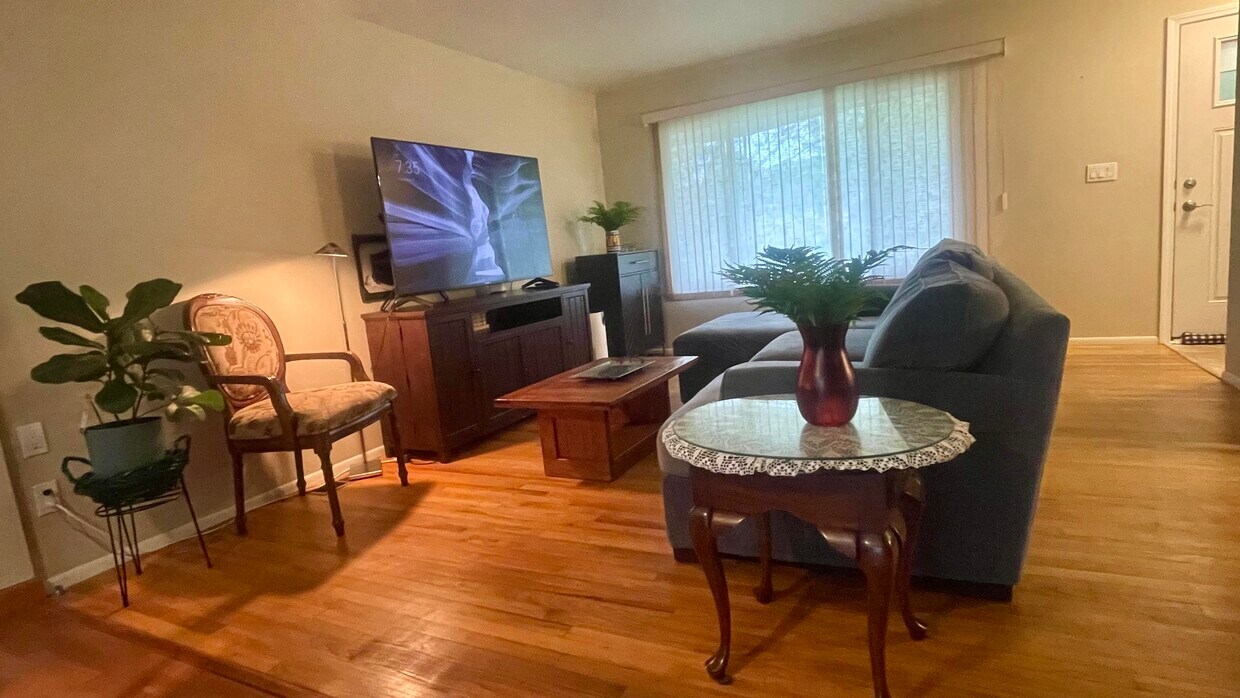 Foto principal - 2642 Bernice Ave