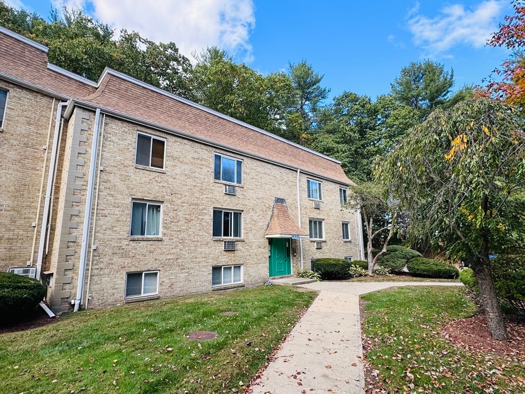 Primary Photo - 300 Swanson Rd