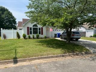 Primary Photo - 107 Bridle Ln