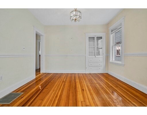 Foto del edificio - 31 Harold St