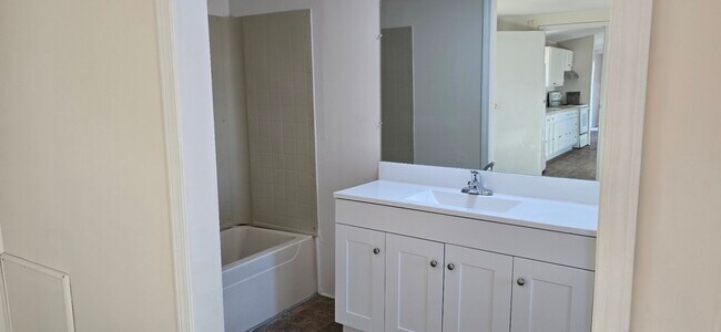 Foto del edificio - 101 Hudson Ln