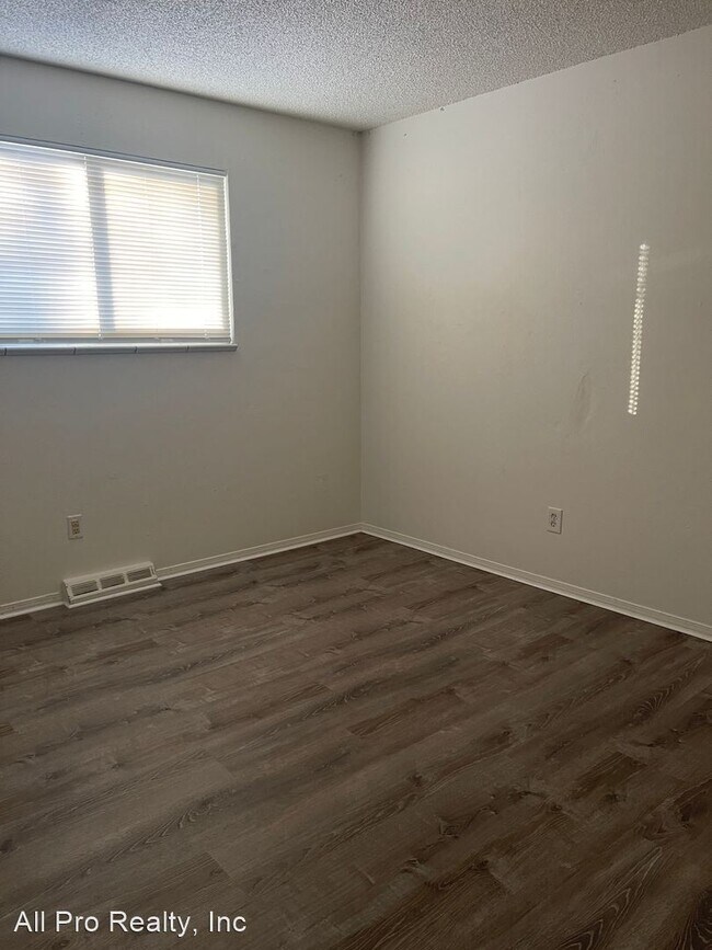 Building Photo - 2 br, 1 bath House - 4614 Simms St