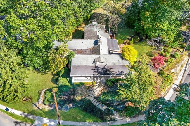 Building Photo - 1 Beech Rd