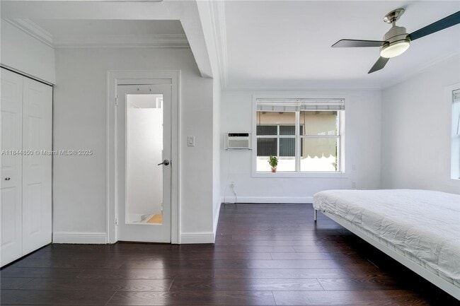 Building Photo - 119 Menores Ave