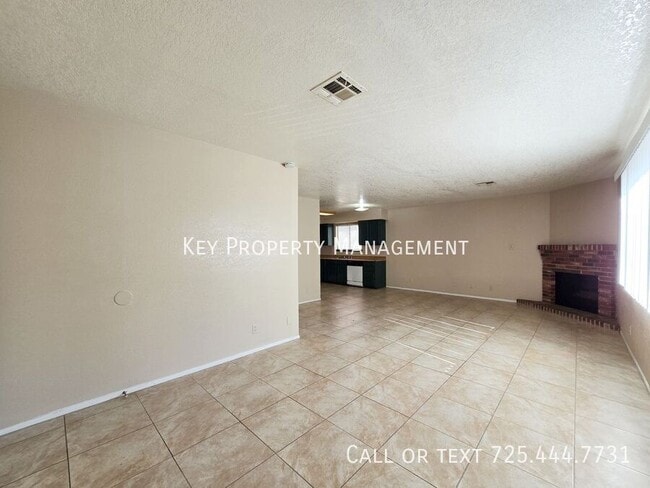 Building Photo - 2 BEDROOM 2 BATH UNIT NEAR NELLIS