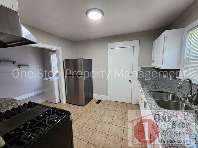 Foto del edificio - Beautiful 3 Bedroom 1 Bathroom in Kansas City