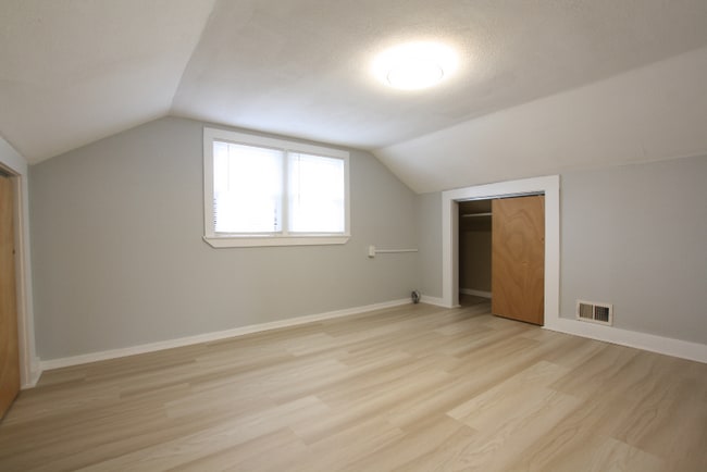 Building Photo - 348 W Pike St