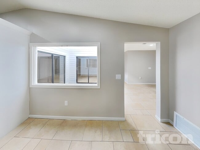 Building Photo - 4387 Pasadena Cir