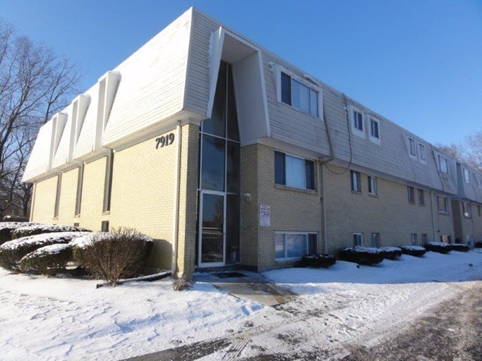 Building Photo - Meadow Grove