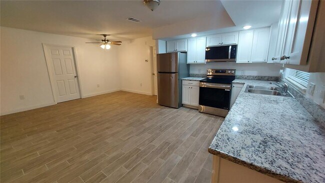 Foto del edificio - 9700 SW 209th Ct