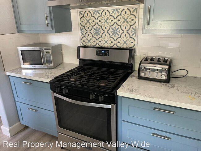 Foto del edificio - 2 br, 1 bath House - 2070 Willow Ave