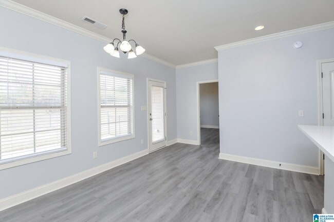 Foto del edificio - 45 Smith Glen Dr