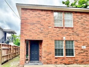 Building Photo - 2110 Turner Dr