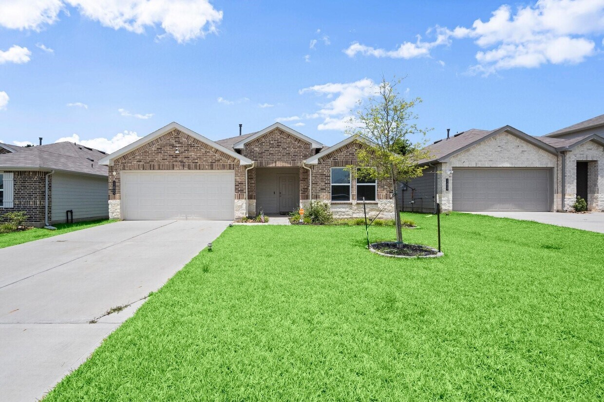 Foto principal - 11845 Summertime Dr